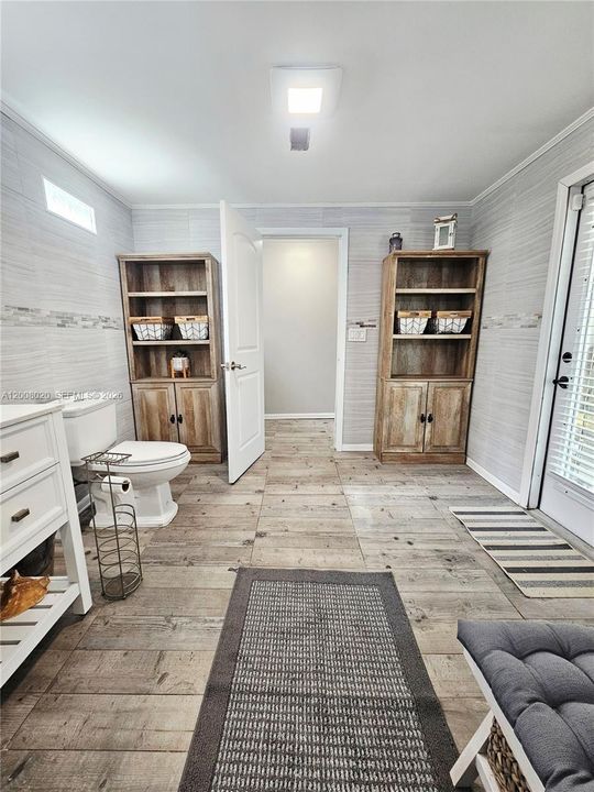 For Sale: $747,000 (5 beds, 5 baths, 0 Square Feet)