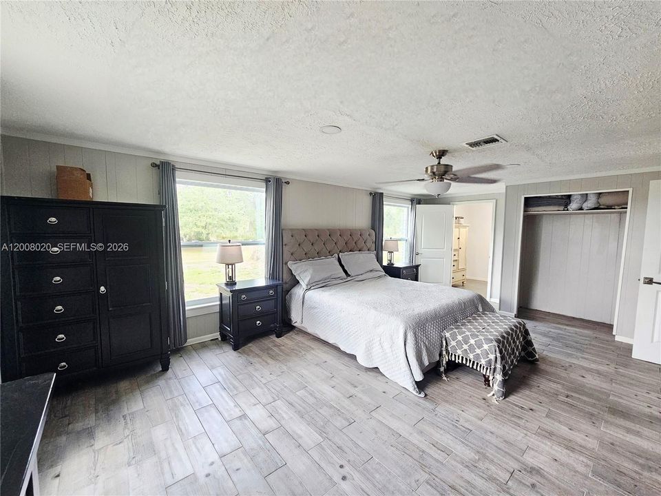 For Sale: $747,000 (5 beds, 5 baths, 0 Square Feet)