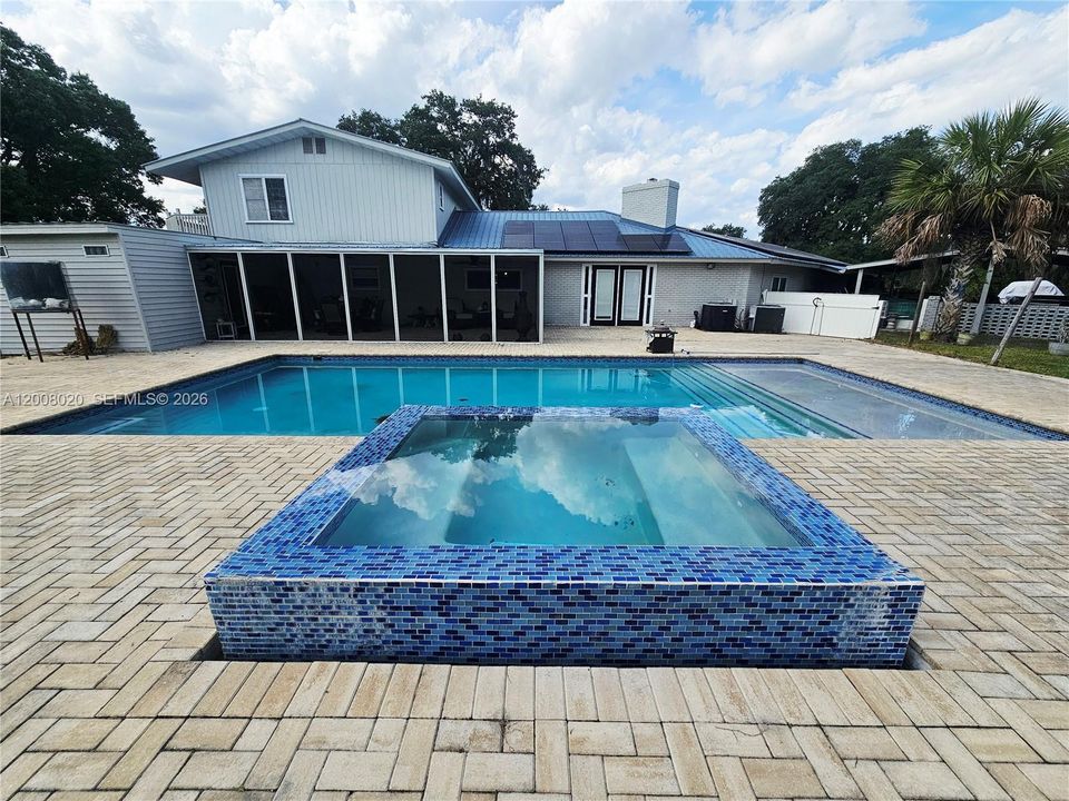 For Sale: $747,000 (5 beds, 5 baths, 0 Square Feet)