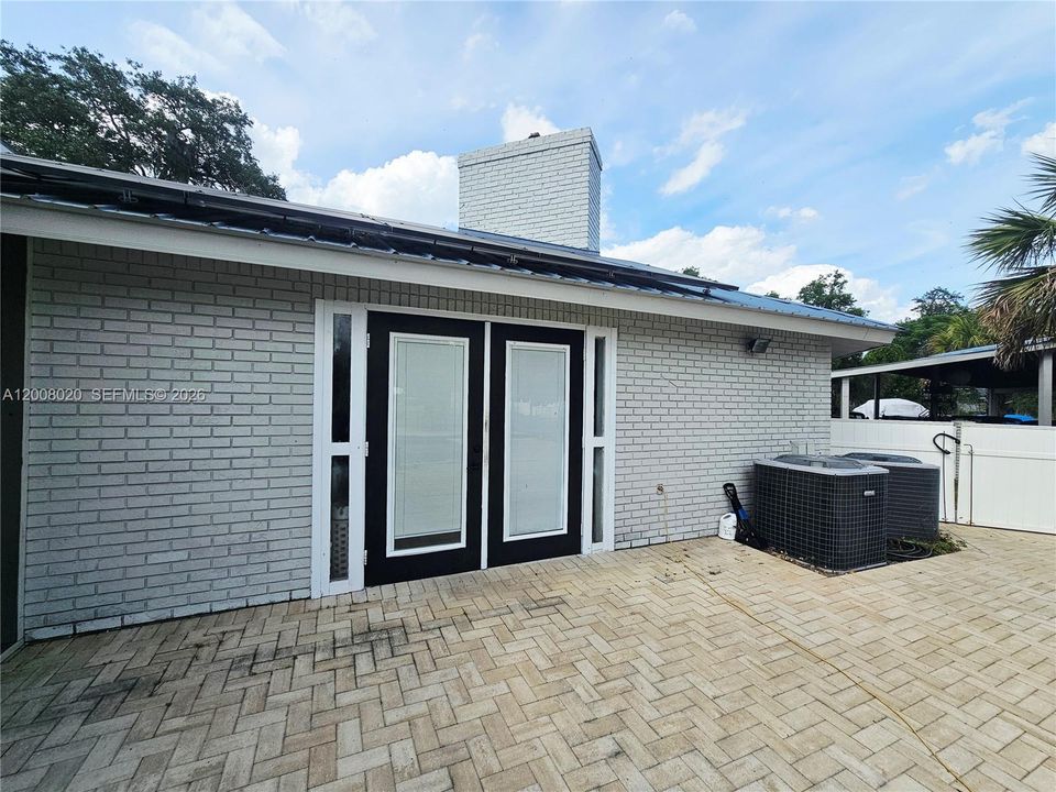For Sale: $747,000 (5 beds, 5 baths, 0 Square Feet)