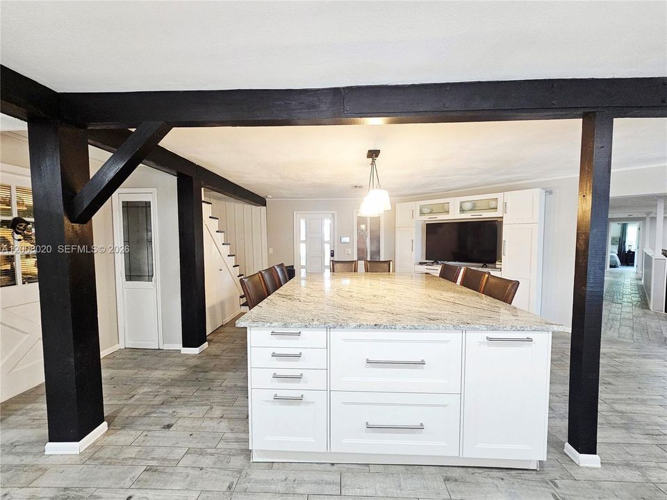 For Sale: $747,000 (5 beds, 5 baths, 0 Square Feet)