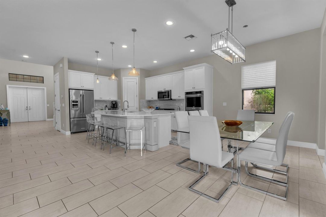 16050 Breakfast Kitchen