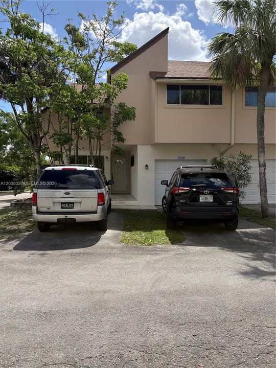 For Sale: $400,000 (4 beds, 2 baths, 2080 Square Feet)