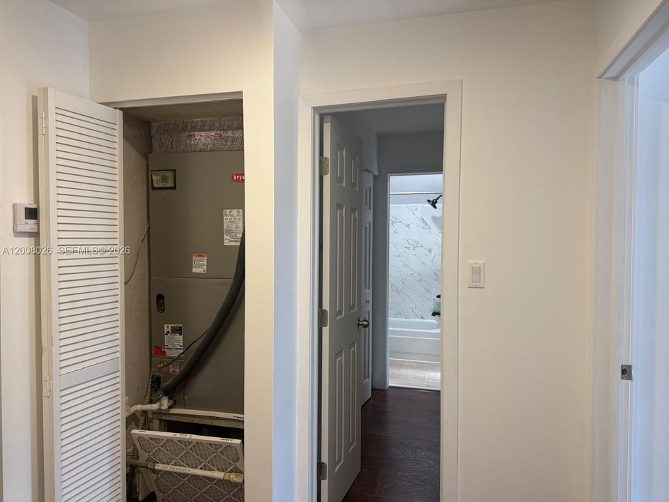 For Sale: $400,000 (4 beds, 2 baths, 2080 Square Feet)