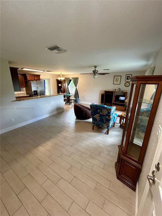 En Venta: $274,500 (3 camas, 2 baños, 0 Pies cuadrados)
