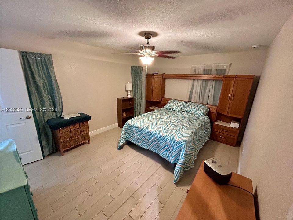 En Venta: $274,500 (3 camas, 2 baños, 0 Pies cuadrados)