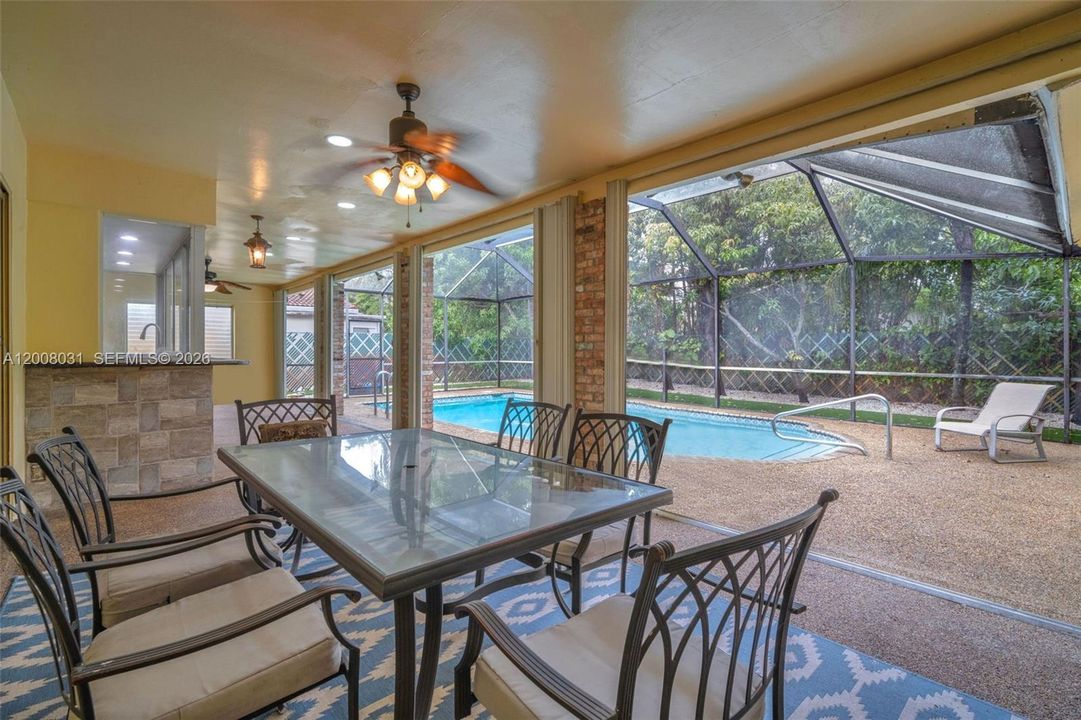 For Rent: $6,500 (5 beds, 2 baths, 2496 Square Feet)