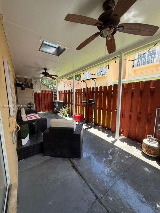 Activo con contrato: $340,000 (2 camas, 2 baños, 1082 Pies cuadrados)