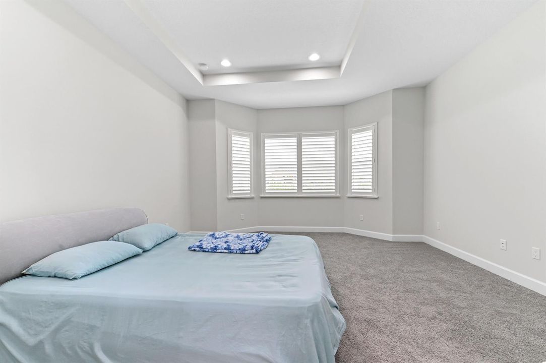 27 Bedroom 01