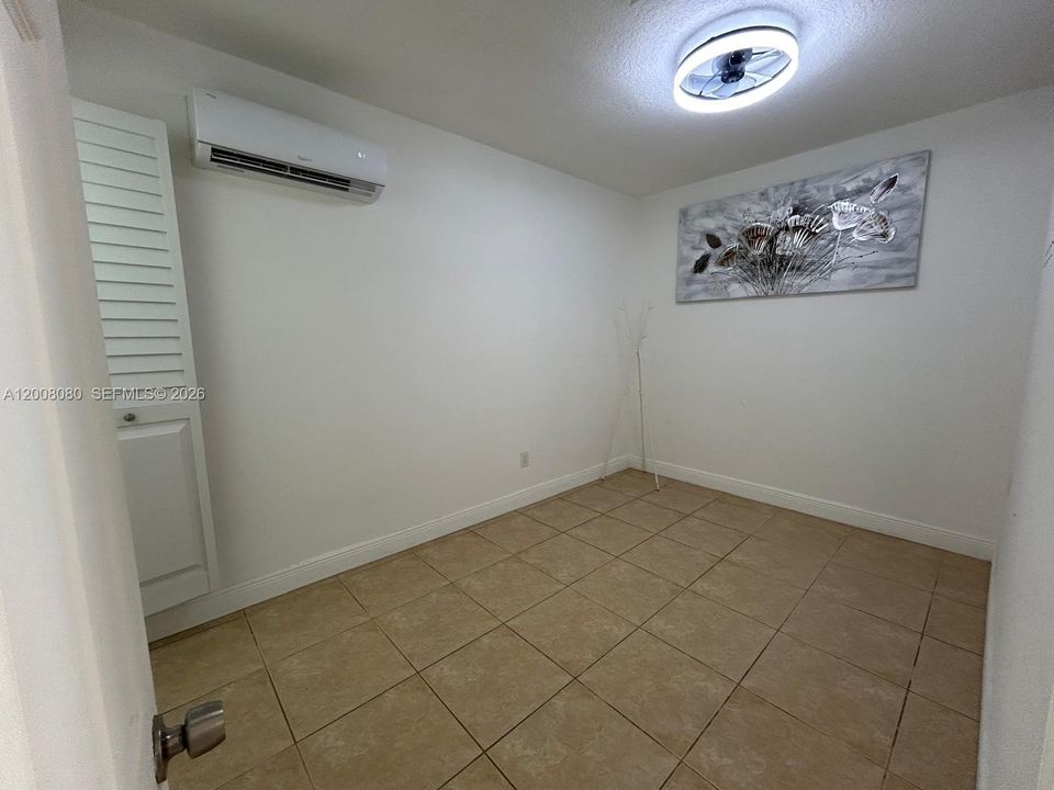 En Renta: $1,300 (1 camas, 1 baños, 241 Pies cuadrados)