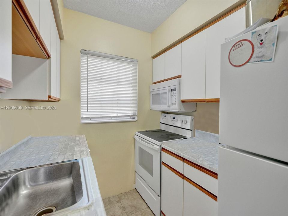 For Rent: $1,500 (1 beds, 1 baths, 4334 Square Feet)