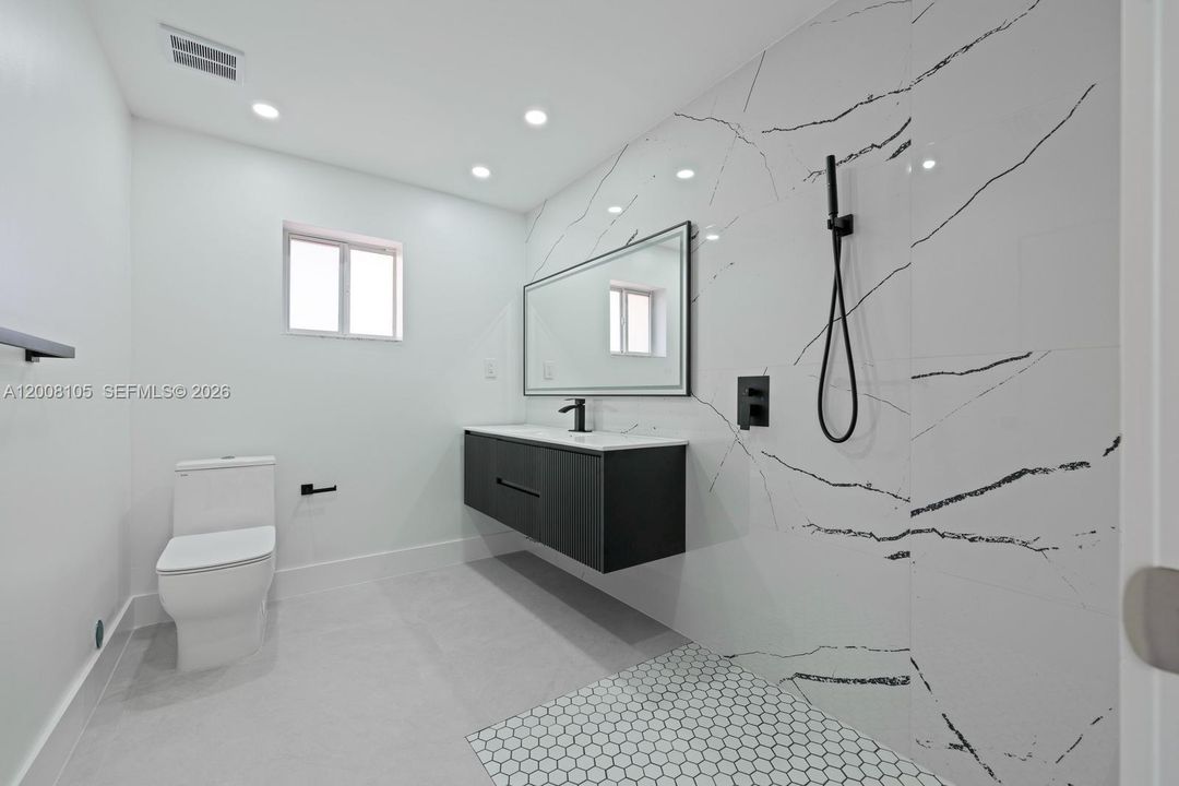На продажу: $599,999 (3 спален, 2 ванн, 1420 Квадратных фут)