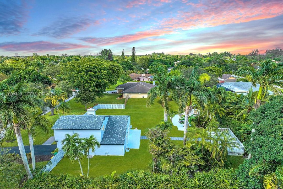 Activo con contrato: $850,000 (4 camas, 2 baños, 1854 Pies cuadrados)