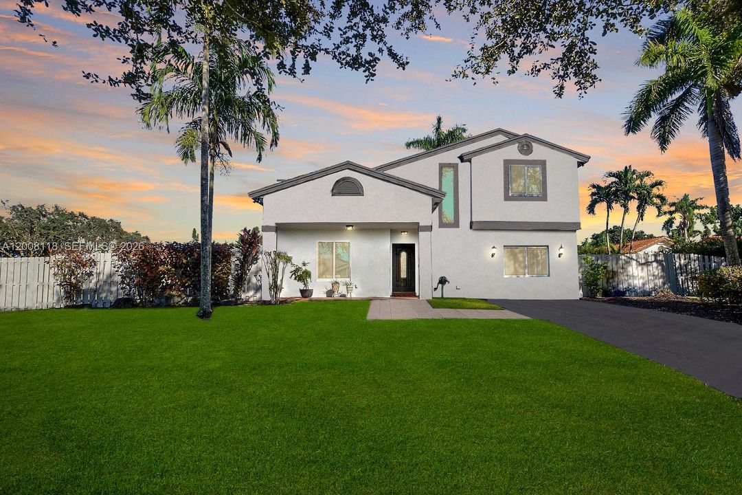 Activo con contrato: $850,000 (4 camas, 2 baños, 1854 Pies cuadrados)