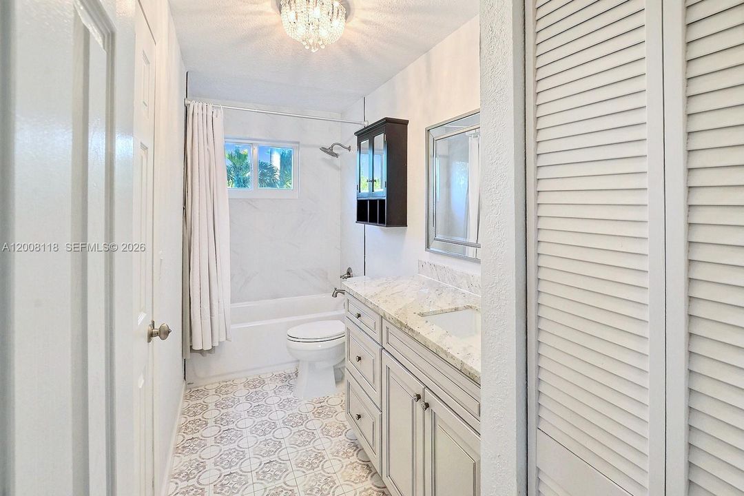 Activo con contrato: $850,000 (4 camas, 2 baños, 1854 Pies cuadrados)