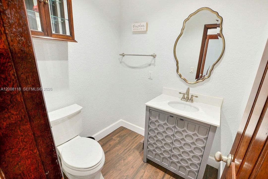 Activo con contrato: $850,000 (4 camas, 2 baños, 1854 Pies cuadrados)