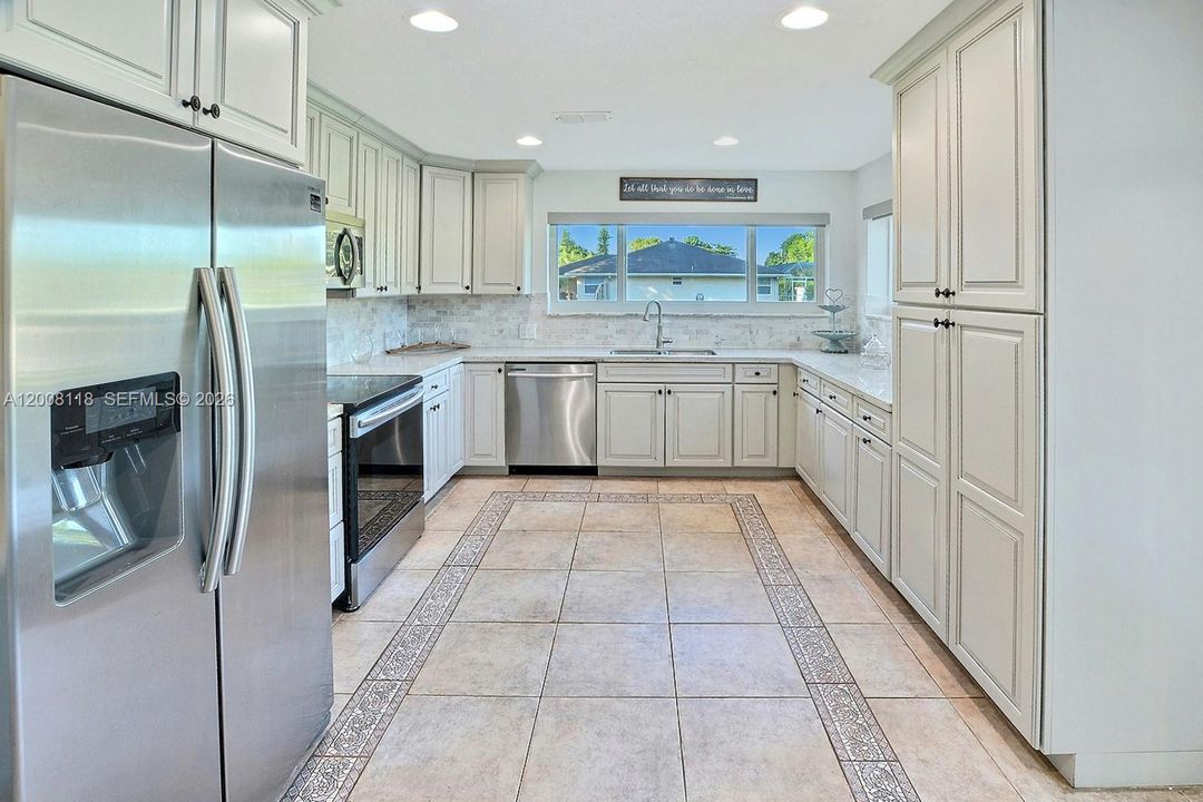 Activo con contrato: $850,000 (4 camas, 2 baños, 1854 Pies cuadrados)