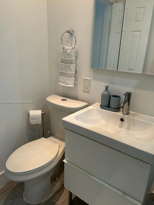 En Venta: $159,900 (0 camas, 1 baños, 360 Pies cuadrados)