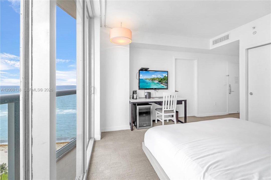 For Sale: $949,000 (2 beds, 2 baths, 0 Square Feet)