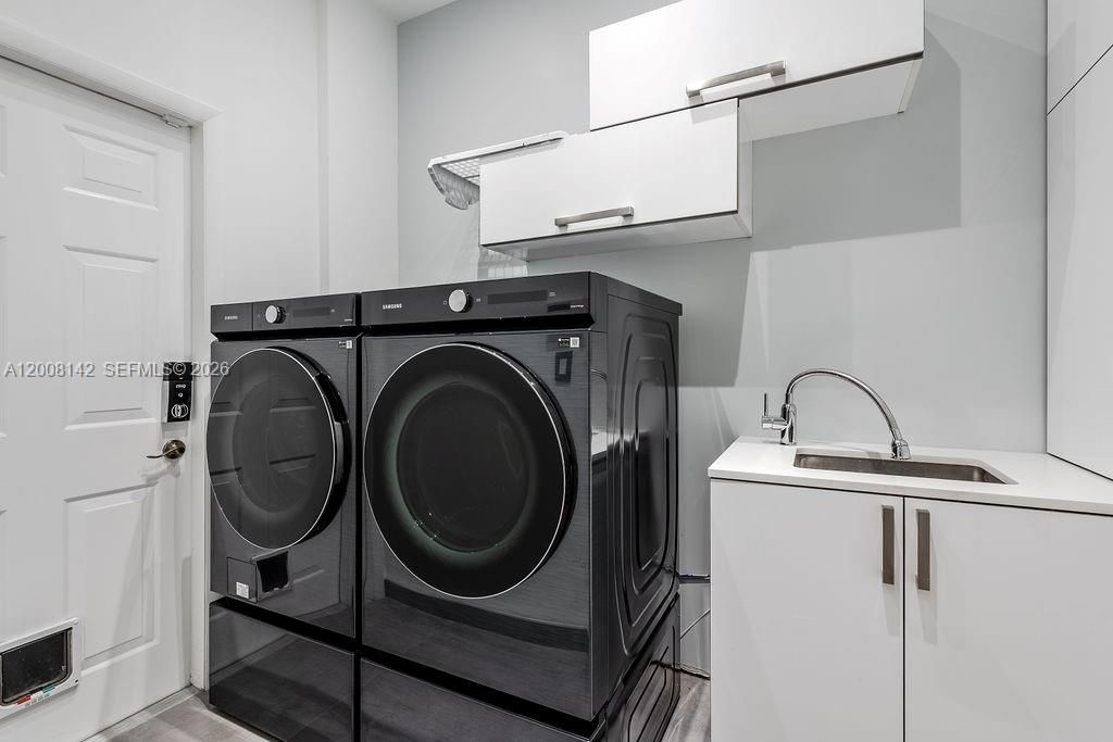 En Venta: $2,259,000 (4 camas, 3 baños, 2353 Pies cuadrados)