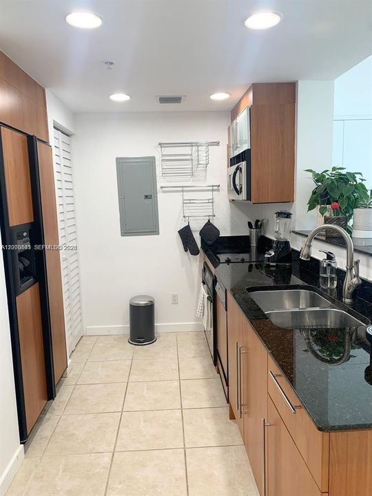 En Venta: $390,000 (0 camas, 1 baños, 507 Pies cuadrados)