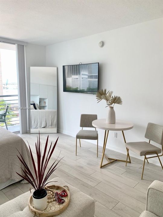 En Venta: $390,000 (0 camas, 1 baños, 507 Pies cuadrados)