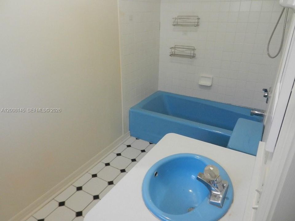 В аренду: $5,000 (5 спален, 3 ванн, 3391 Квадратных фут)