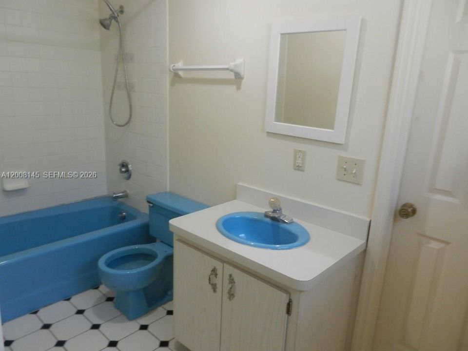 В аренду: $5,000 (5 спален, 3 ванн, 3391 Квадратных фут)