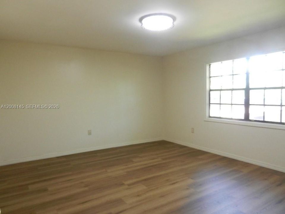 В аренду: $5,000 (5 спален, 3 ванн, 3391 Квадратных фут)