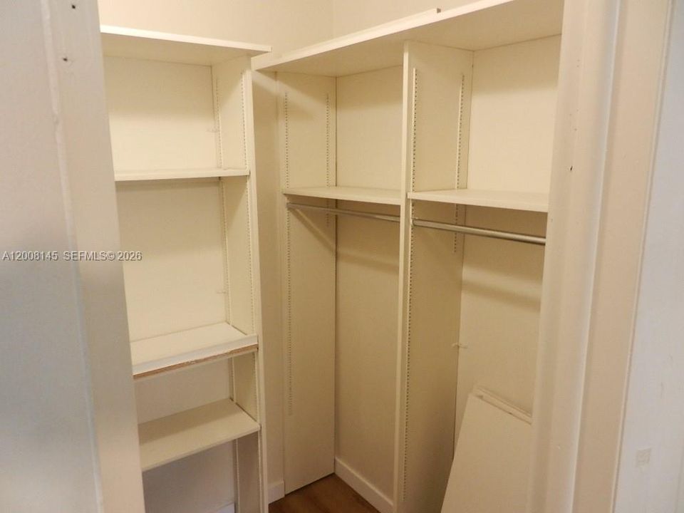 В аренду: $5,000 (5 спален, 3 ванн, 3391 Квадратных фут)