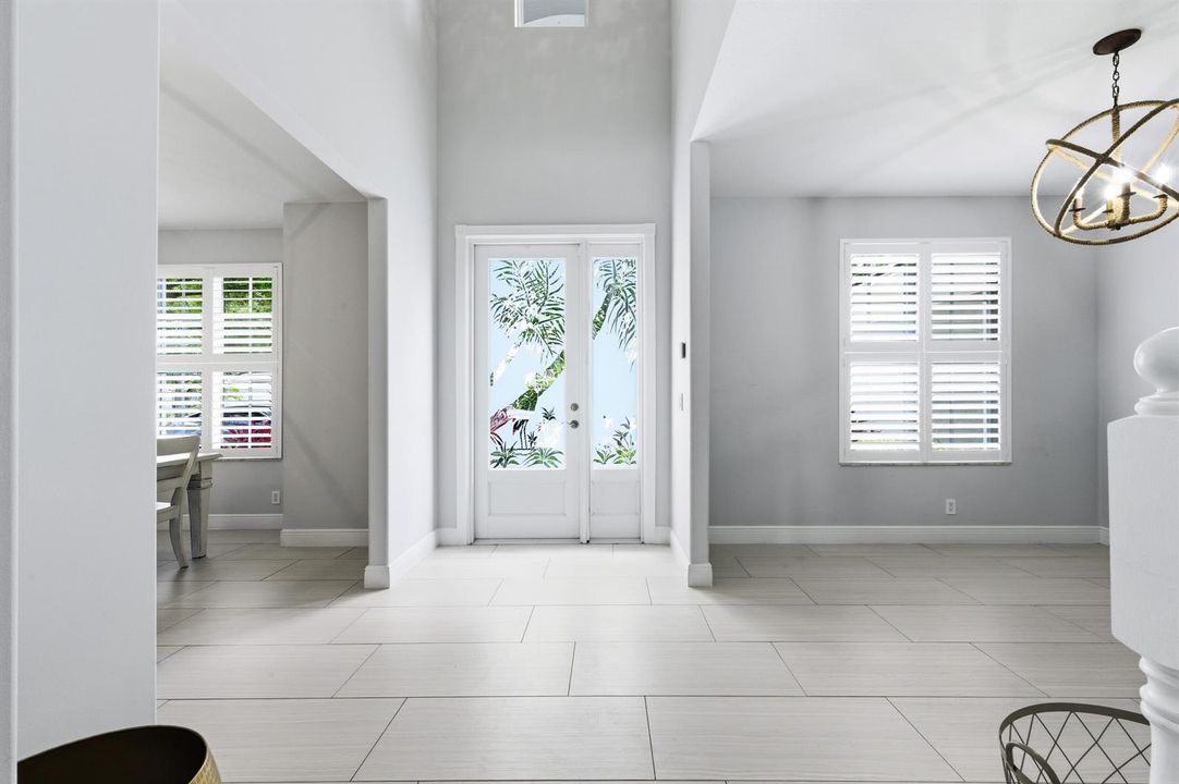 FOYER ENTRANCE