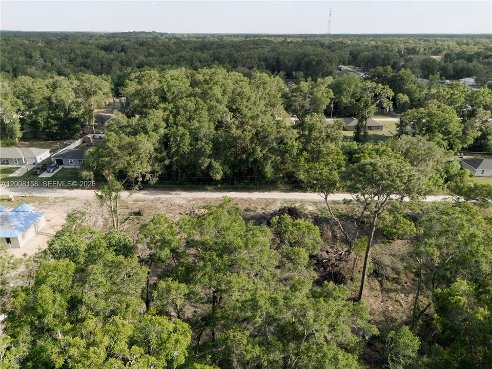 На продажу: $35,000 (0.37 acres)