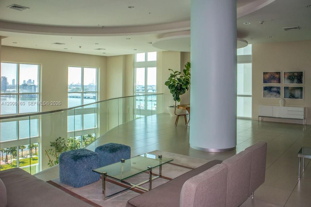 En Venta: $399,900 (1 camas, 1 baños, 780 Pies cuadrados)