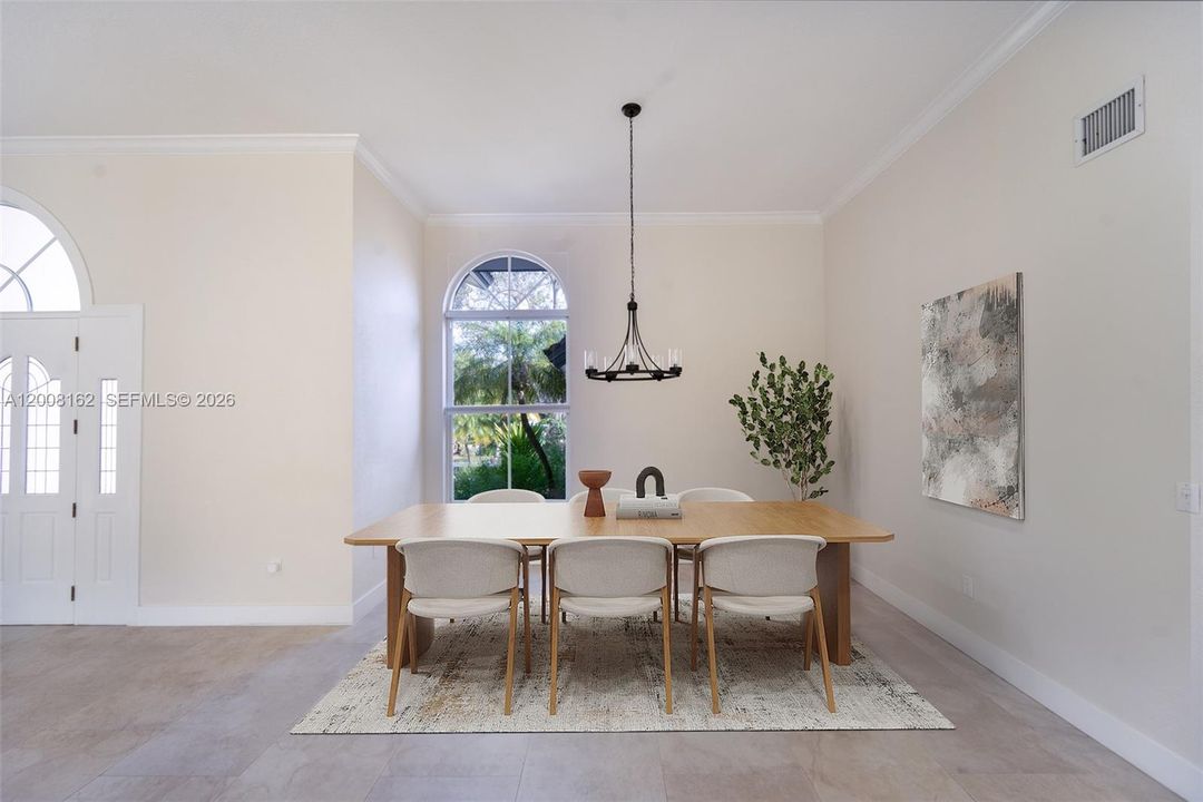 Virtually Staged Dining Room