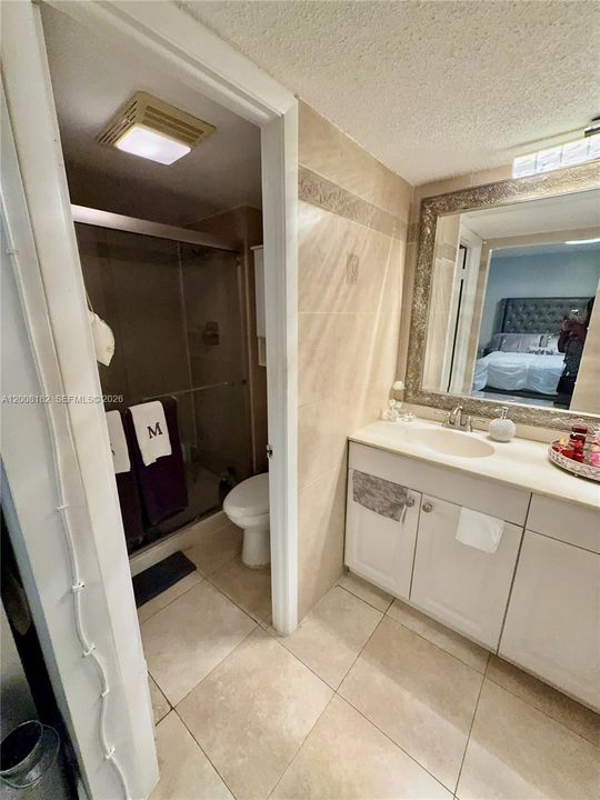 En Venta: $335,000 (3 camas, 2 baños, 1380 Pies cuadrados)