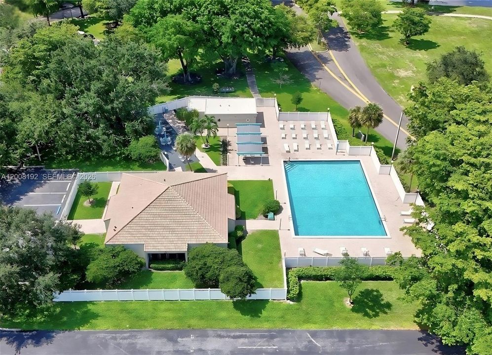 For Sale: $229,000 (2 beds, 2 baths, 1180 Square Feet)