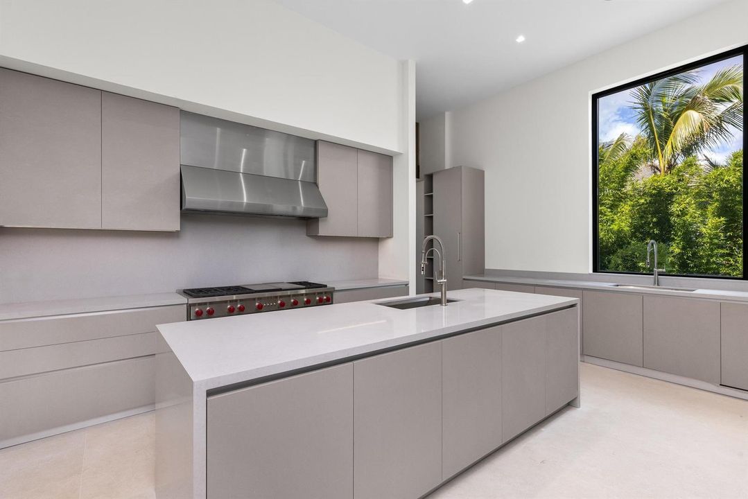 Kitchen 8