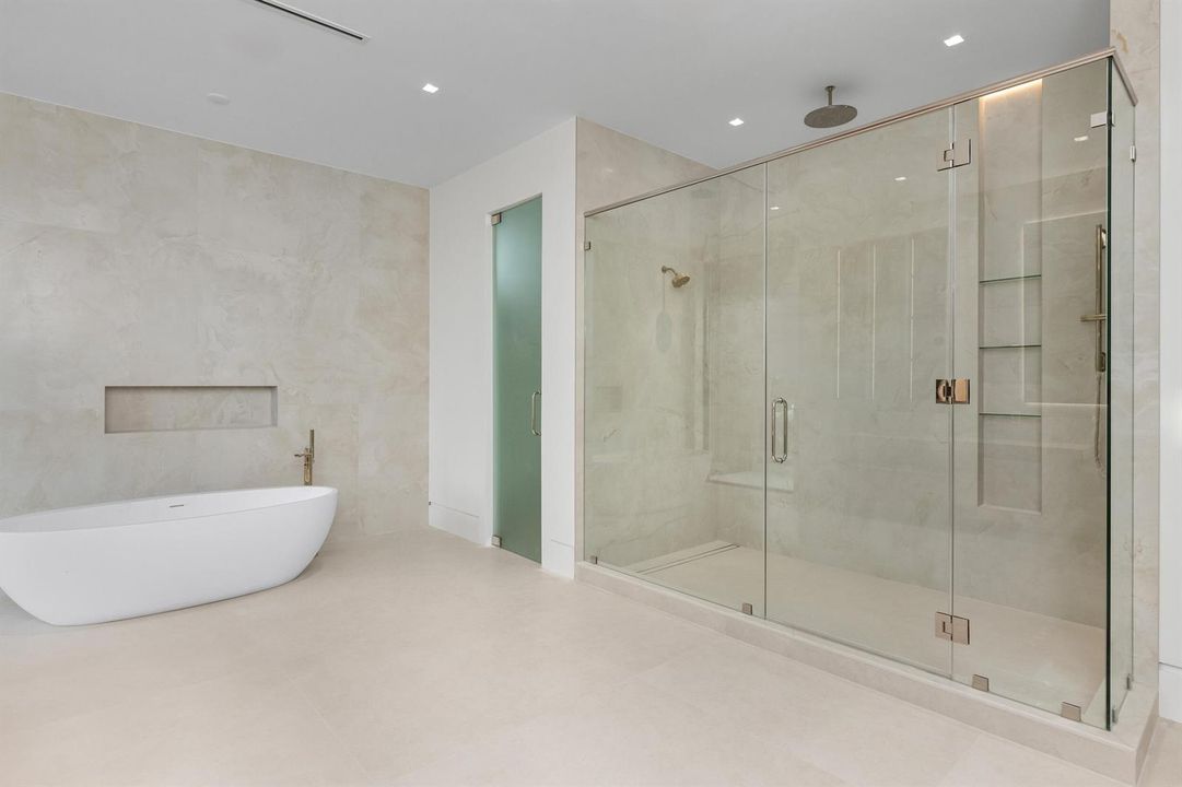 Master Bath HERS 3