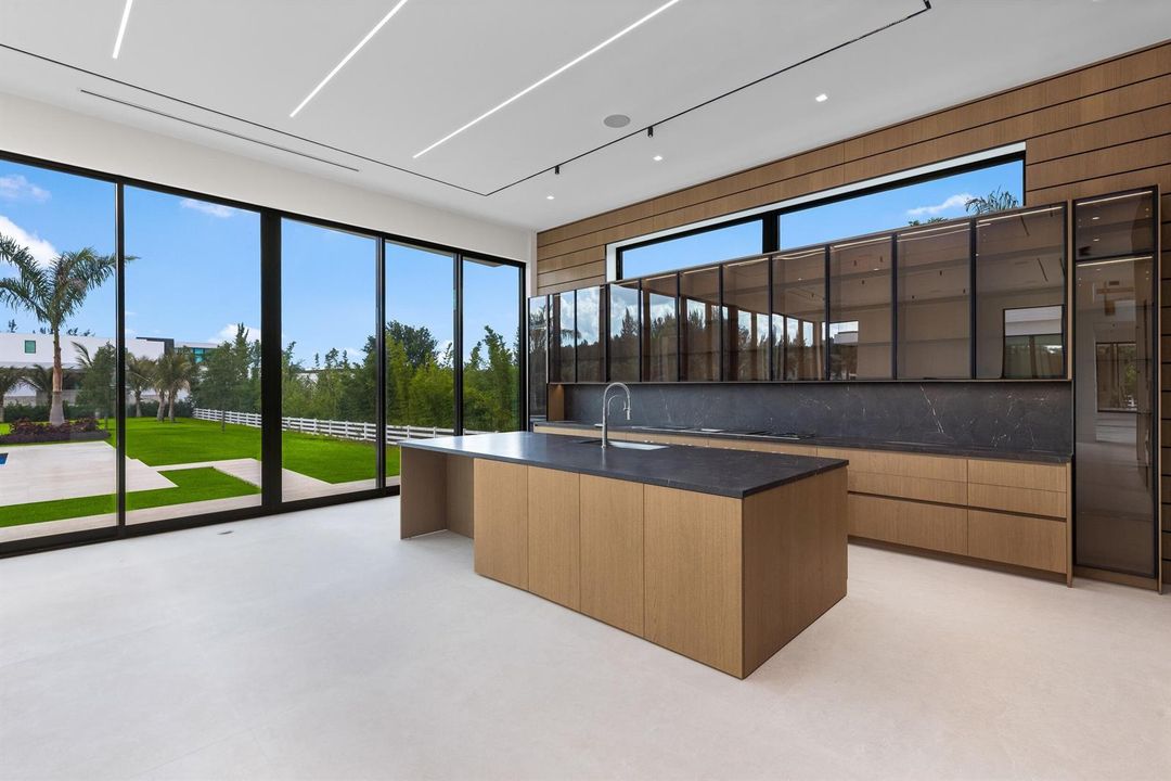 Kitchen 3