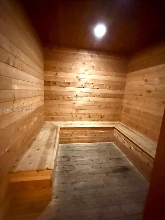Separate men’s and women’s sauna facilities with dedicated bathrooms and changing areas.