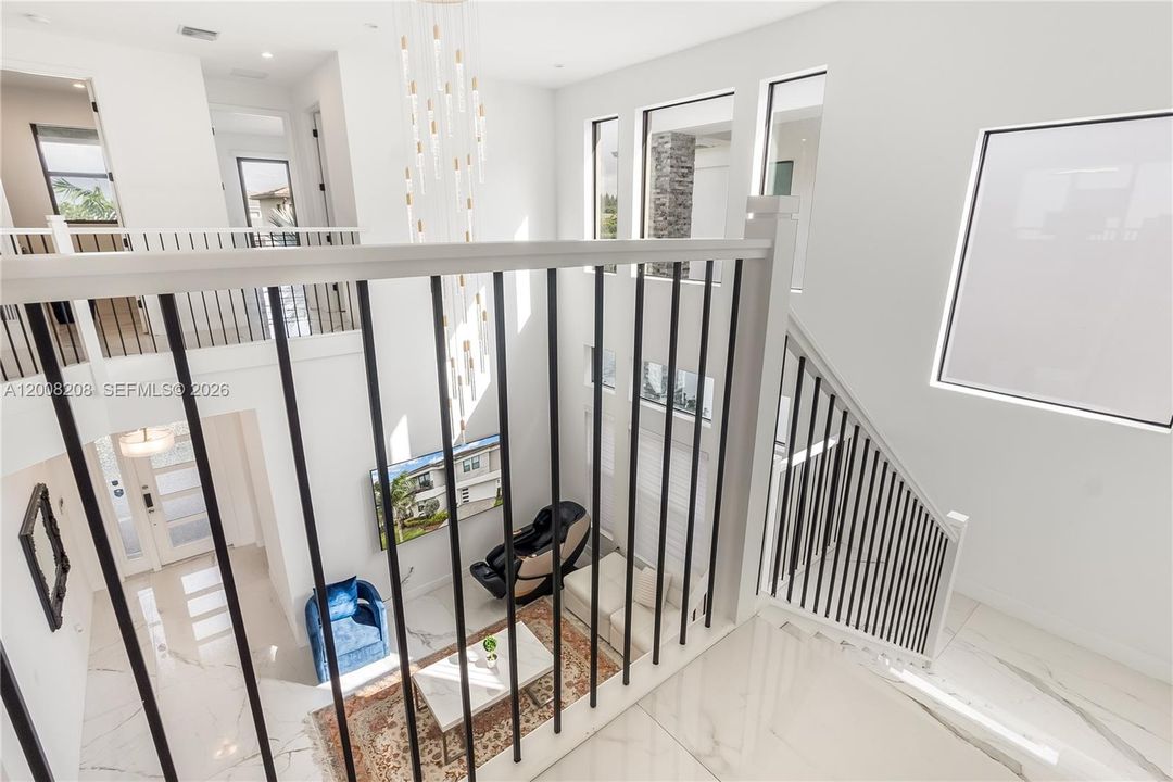For Rent: $17,000 (5 beds, 7 baths, 4484 Square Feet)