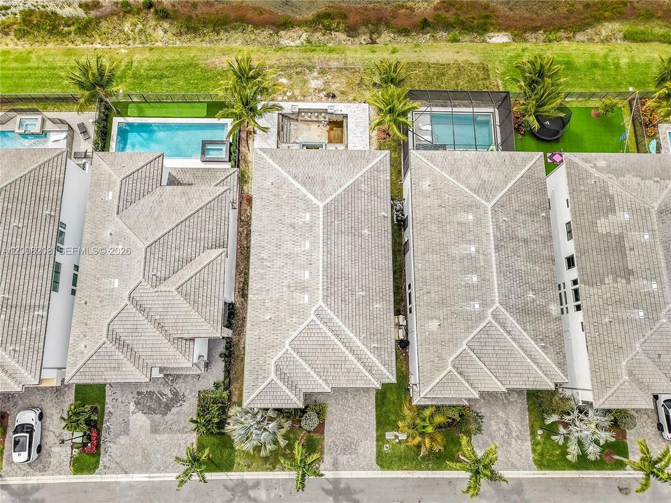 For Rent: $17,000 (5 beds, 7 baths, 4484 Square Feet)