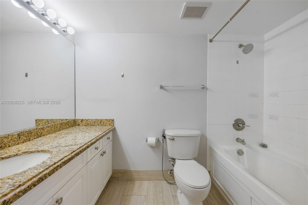 En Venta: $285,000 (1 camas, 1 baños, 808 Pies cuadrados)