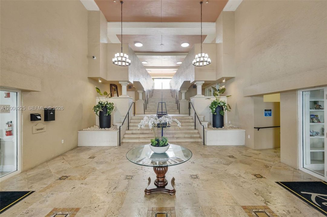 En Venta: $285,000 (1 camas, 1 baños, 808 Pies cuadrados)