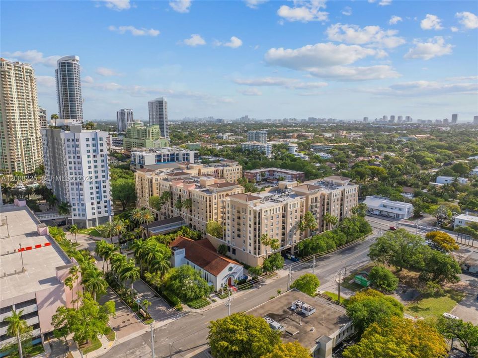 En Venta: $285,000 (1 camas, 1 baños, 808 Pies cuadrados)