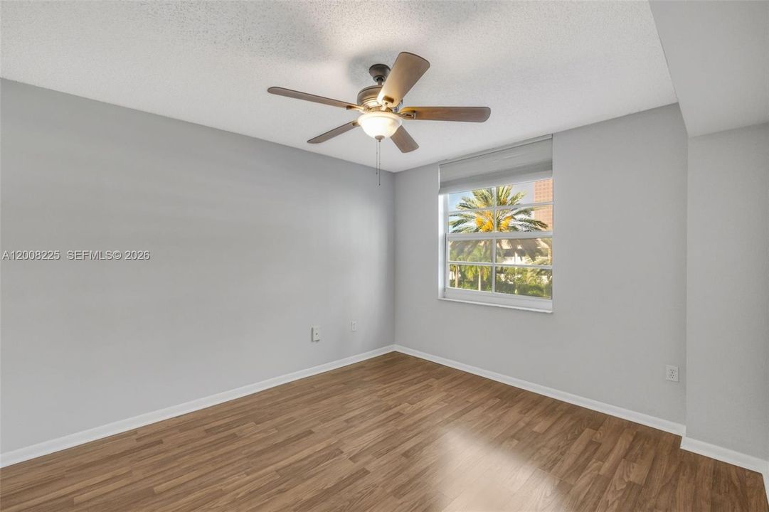 En Venta: $285,000 (1 camas, 1 baños, 808 Pies cuadrados)