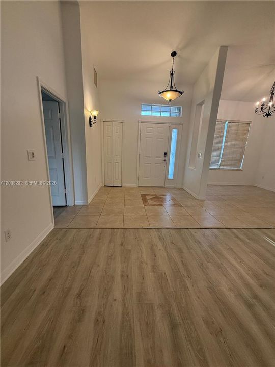 For Rent: $2,700 (3 beds, 2 baths, 2026 Square Feet)