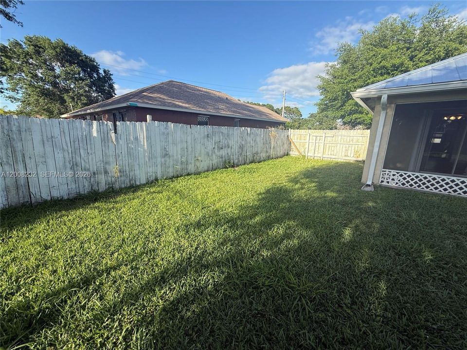 For Rent: $2,700 (3 beds, 2 baths, 2026 Square Feet)