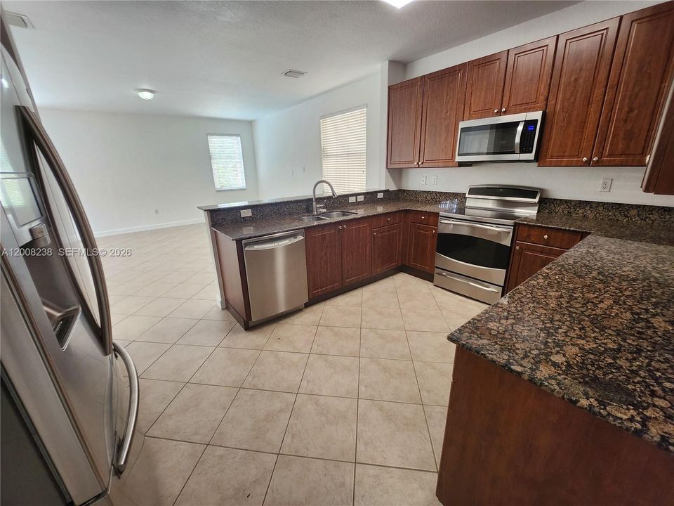 В аренду: $6,500 (4 спален, 4 ванн, 3053 Квадратных фут)