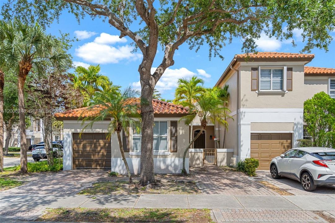 Activo con contrato: $499,999 (3 camas, 2 baños, 1131 Pies cuadrados)